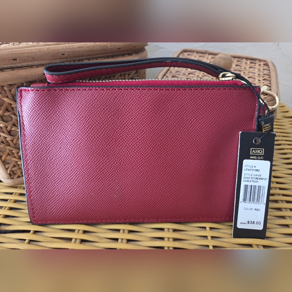 New Red Hot Clutch Wristlet - Picture 3 of 7